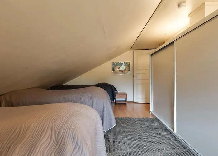 Sirkanalppi 6 Visit *